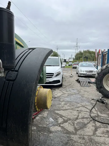 Gumisie - Całodobowe Mobilne Pogotowie Wulkanizacyjne